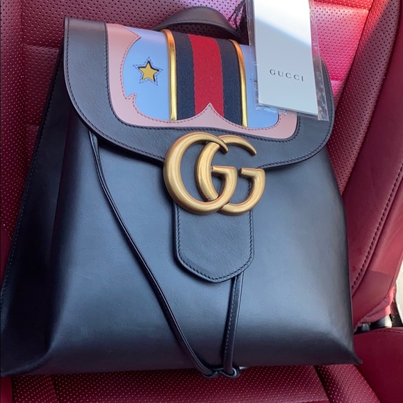 SOLD Gucci marmont leather backpack $2700 - Picture 5 of 12